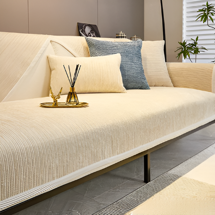 StripeLuxe | Chic randigt sofföverdrag i chenille, andningsbart och texturerat, djurvänligt och halkfritt, perfekt för moderna vardagsrum