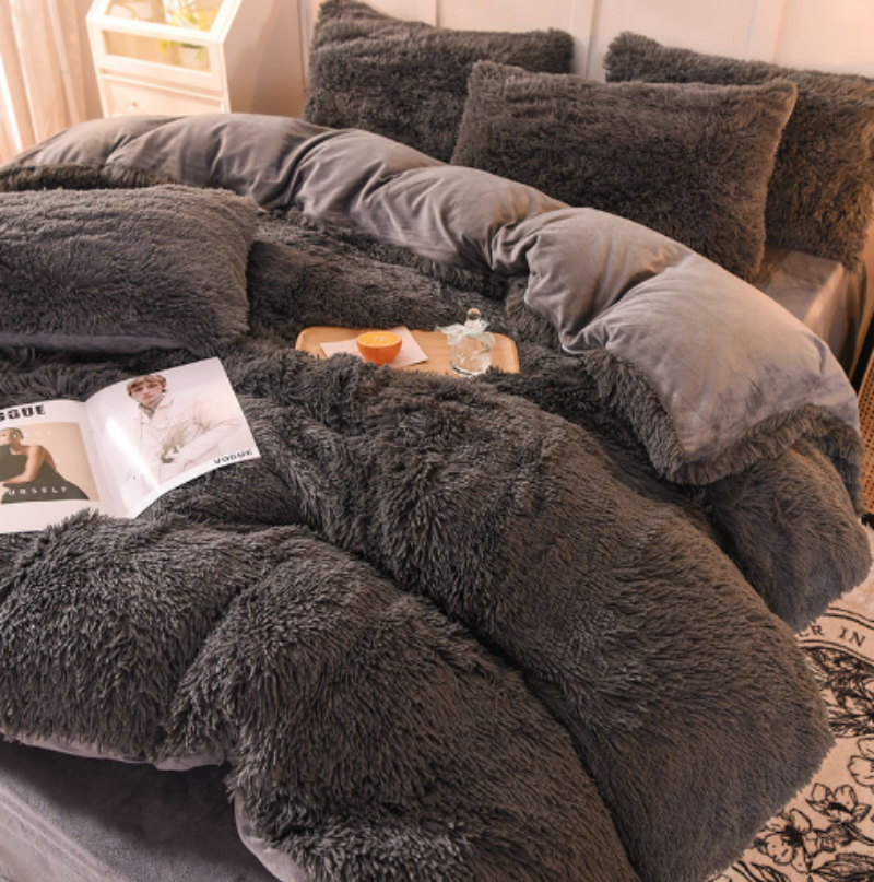 FluffyNest | t Täcke i Godisfärg, Långhårig Plysch & Ultra-Mjuk, Dragkedjestängning, Mysig & Stilren, Perfekt för Bekväm Sömn & Elegant Sovrumsinredning